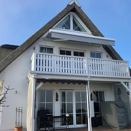Apartment Reethaus Goehren Fewo2mit Meerblick, Schwimmbadnutzung In Sellin Kostenfrei