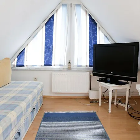Reethaus Goehren Fewo2mit Meerblick, Schwimmbadnutzung In Sellin Kostenfrei Apartment